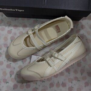 Onitsuka Tiger Cream Ballet Flats